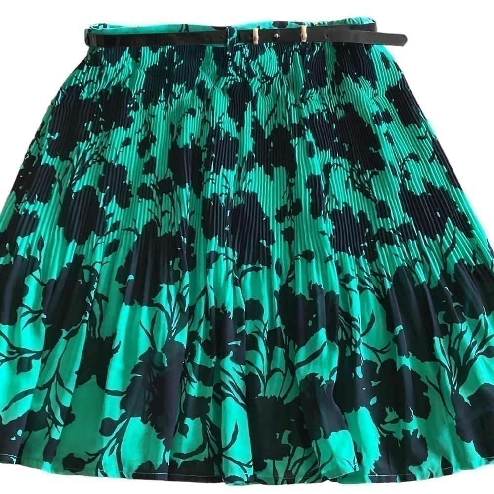 Elle Green Black Skirt Flowy Pleated Floral Lined Pull On W/ Belt Womens Size XS